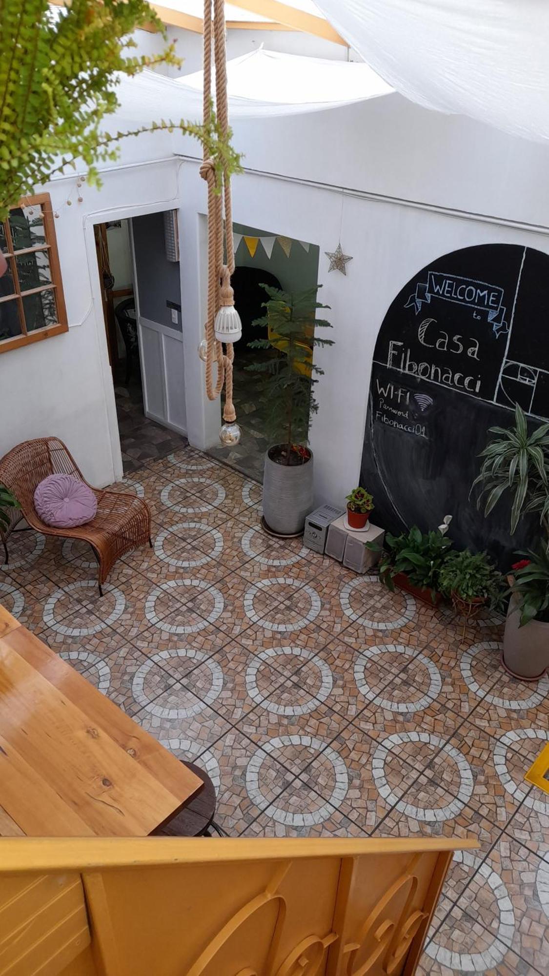 ホテル Casa Fibonacci ヴァルパライソ エクステリア 写真